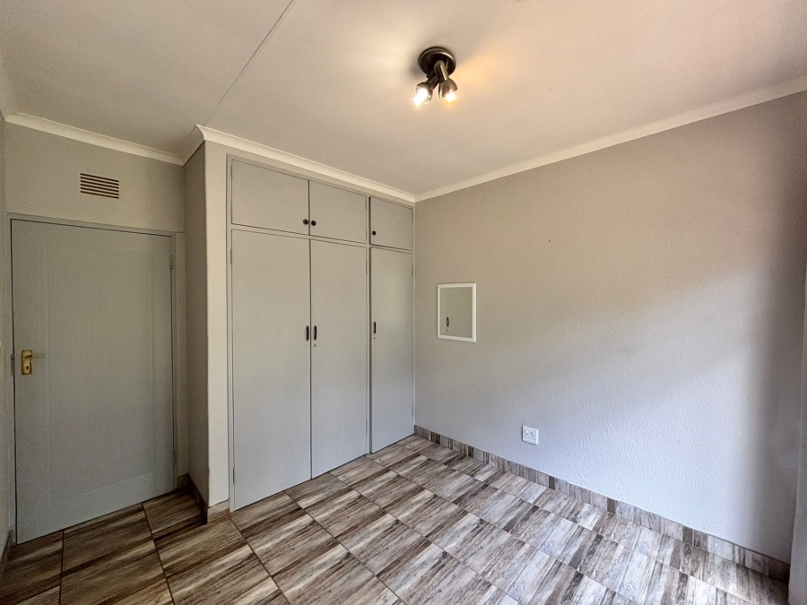 4 Bedroom Property for Sale in La Hoff North West